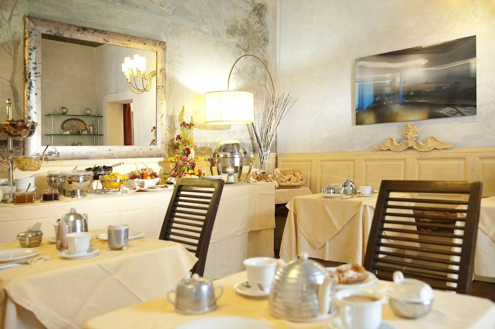 Hotel Palazzo Dal Borgo Florencia Restaurante foto